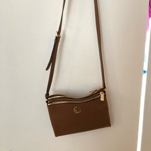Michael kors crossbody